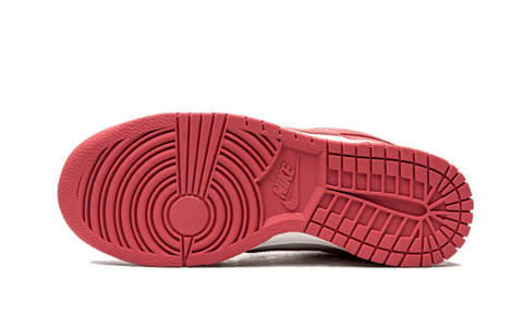 Nike Dunk Low Archeo Pink